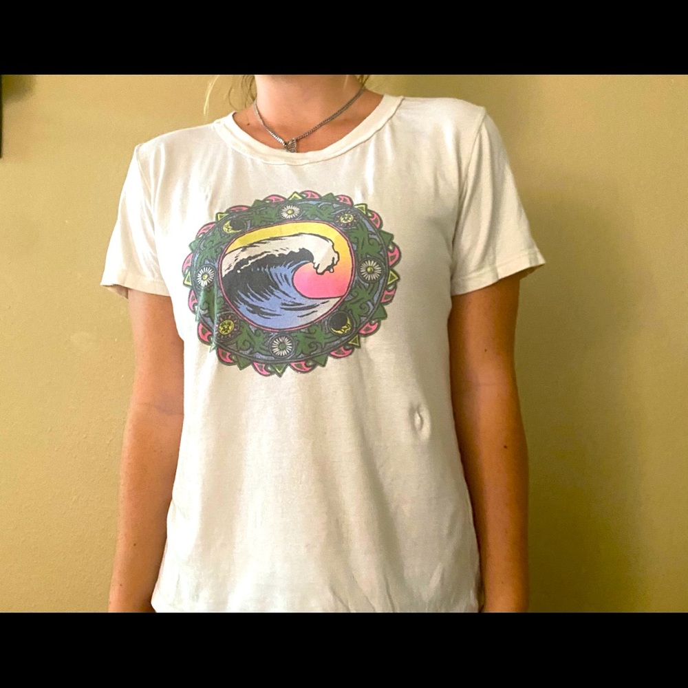 Graphic tee